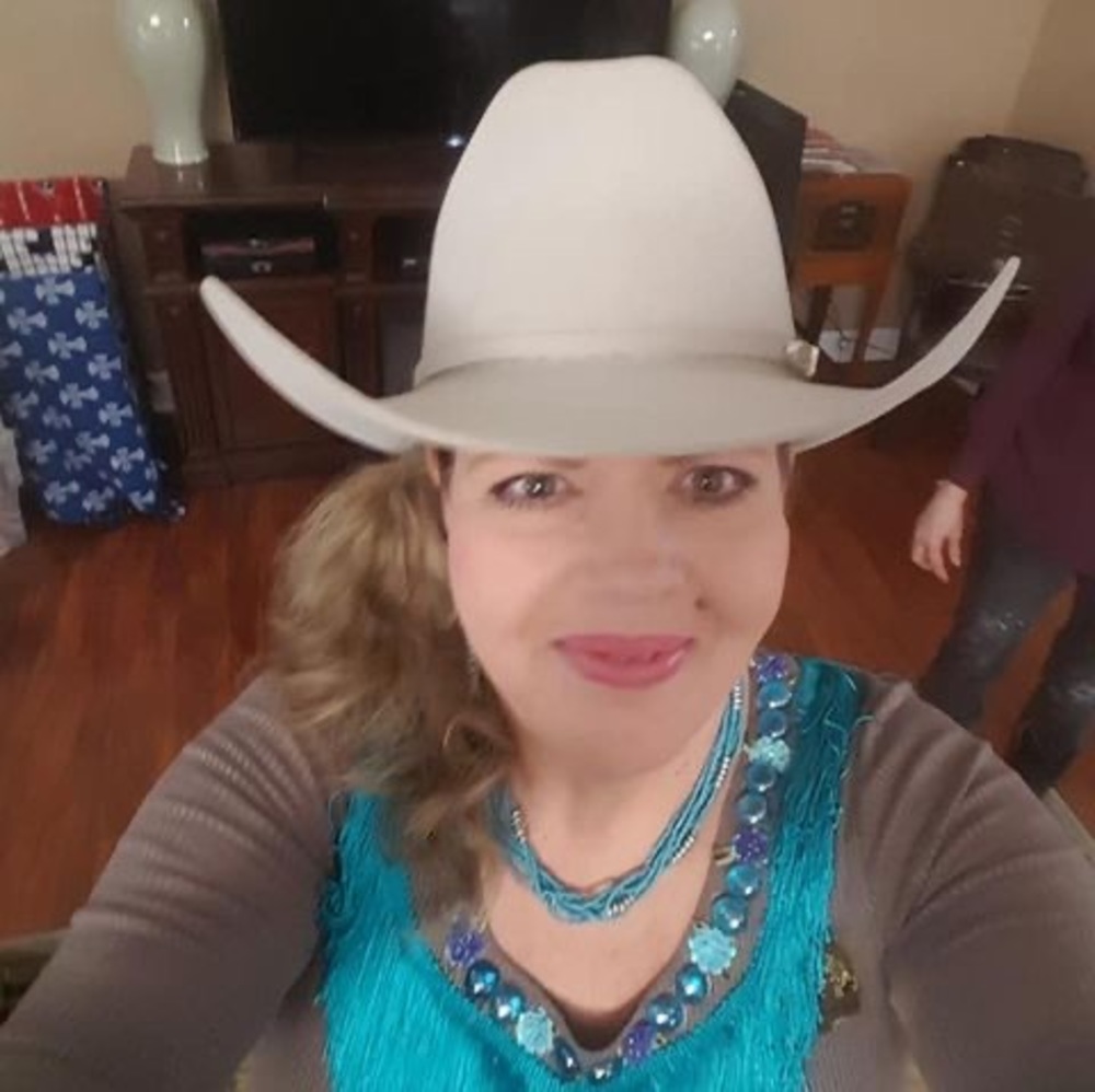 Meet your Posher, Linda